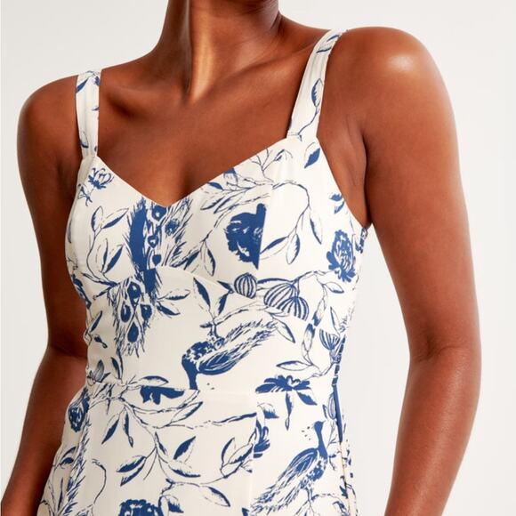 Abercrombie Drama Ruffle Tiered Maxi Dress Size Large Petite - Picture 3 of 11